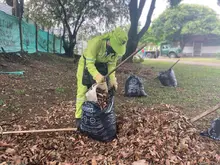 Funcionarios de la Uaesp se pusieron ‘la 10’ para embellecer el Parque de la Música
