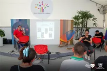 “Lo normal es ser diferente”: una reflexión en el sistema educativo caleño