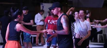 Estilo caleño enamora a turistas extranjeros que visitan el Festival Mundial de Salsa 