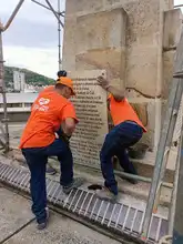 Instalan nueva placa del monumento de Sebastián de Belalcázar 