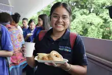 Con ‘Taller de Amasijos’, beneficiarios de ‘Todas y Todos a Estudiar’ se apropian de la gastronomía caleña