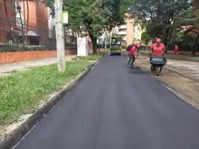 “Me alegra mucho que estén interviniendo las calles”: Caleños sobre ‘Obras de Corazón’ en el Caney