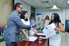 Más de 500 habitantes de las comunas 1,15,16 y 19 se graduaron de los diplomados TIC de la Alcaldía de Cali