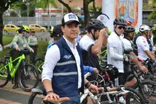 Segundo ‘día sin carro y sin moto’ inició con ciclopaseo desde el parque de Las Banderas hasta la Plazoleta Jairo Varela