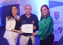 Felicitaciones a los mejores empleados de la Administración Distrital