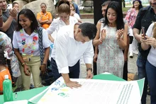 Semana Distrital por la Primera Infancia comenzó con la firma de un pacto de niñas y niños con la Alcaldía de Cali