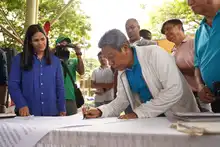 Alcaldía firmó pacto de gobernanza por la recuperación de vías de la comuna 10