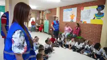 Niñas y niños de Manuela Beltrán recibieron a Hacienda con alegría
