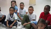 Niñas y niños de Manuela Beltrán recibieron a Hacienda con alegría