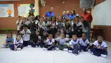 Niñas y niños de Manuela Beltrán recibieron a Hacienda con alegría