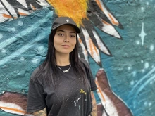 Sara Hernández, una artista pereirana que pinta de color las calles de Cali