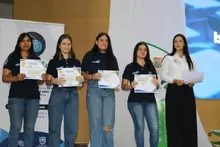 Cerca de 2000 becarios de Todas y Todos a Estudiar culminaron su nivelación académica