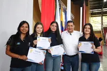 Cerca de 2000 becarios de Todas y Todos a Estudiar culminaron su nivelación académica
