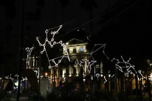 Más de un millón de luces se encendieron para iluminar la navidad en Cali