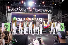 Agrupación Renacer del Pacífico durante su presentación en Feira Preta, São Paulo