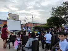 Habitantes de Llano Verde recuperan el parque El Árbol, con jornadas de cine y teatro