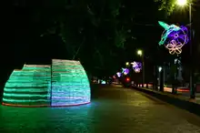 El alumbrado está en la Plazoleta del Correo y el Parque Lineal Río. 
