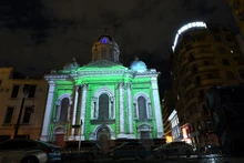 Otra innovación de este espectáculo de luces son los mapping que se presentan cada 30 miniutos en la Plaza de Cayzedo.