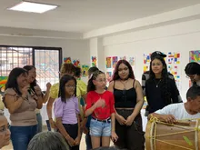 Trabajo social y de apoyo a la comunidad a través del arte y la cultura en la comuna 8