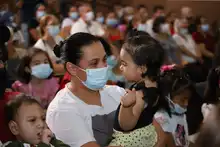 Navidad, sonrisas y caleñidad para la niñez del Barrio Bretaña