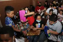 Navidad, sonrisas y caleñidad para la niñez del Barrio Bretaña