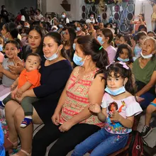 Mensajes de tolerancia y unión se expresaron en el sexto día de la Novena de Navidad