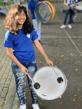 Banda músico marcial del Barrio Berlín recibe sus insumos musicales