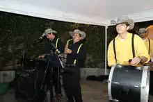 Con estrofas como “En el veintitrés, de la ciento diez” prendió la fiesta La Sonora Ponceña en la Casa de la Feria