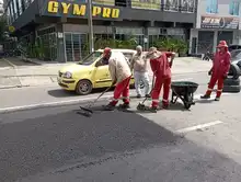 Solucionan daños en la malla vial en el centro de Cali con ‘Obras de Corazón’