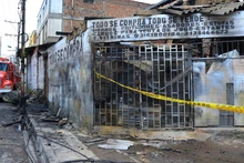 Reacción inmediata de autoridades locales ante incendio en barrio San Nicolás