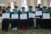 Primer grupo de graduados 2023 del programa Todas y Todos a Estudiar