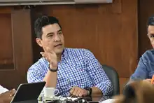 Alcaldía de Cali y gremio de taxistas trabajan de la mano para mejorar el servicio de taxis en la ciudad