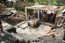 Alcaldía de Cali entregó ayudas humanitarias a familias afectadas por incendio en Los Chorros