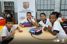 Biblioteca escolar del Antonio José Camacho abrió sus puertas a miles de estudiantes de la comuna 9