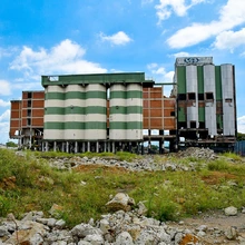 Implosión de antigua planta de Bavaria da paso a la transformación del centro de Cali