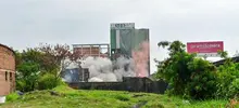 La implosión de la antigua planta de Bavaria abre paso a la renovación urbana del centro de Cali.