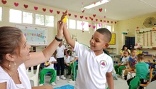 “Tenemos un primer día que es como una primera cita de amor”: Claudia Bernal, profesora de preescolar