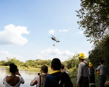 ‘Bambi Bucket’, el arma para sofocar posibles incendios en Cali