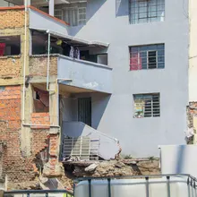 Suspenden obra tras colapso de estructura en el barrio Juanambú 