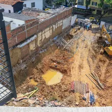Suspenden obra tras colapso de estructura en el barrio Juanambú