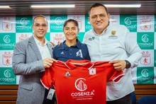 Cosenza emuló iniciativa de la Alcaldía de Cali y confirmó patrocinio al América de Cali Femenino