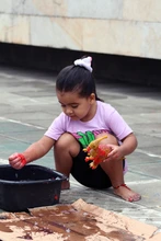 Niñas y niños con discapacidades y otras condiciones médicas reciben acompañamiento en las UTS
