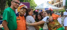 Niños con Síndrome de Down contagiaron su amor a los caleños  