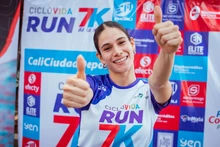 Entrega de kits le puso movimiento al preámbulo de la Carrera de la Mujer 7K Ciclovida