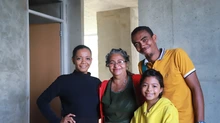 En Alamadina, más familias comienzan a vivir de nuevo y dejan atrás los riesgos del río Cauca 