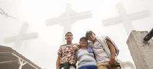 Por tierra y aire, las autoridades monitorean las peregrinaciones a los cerros