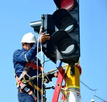 Se instalan 130 dispositivos sonoros en cruces semafóricos peatonales de Cali