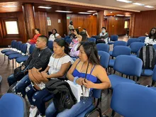 Diplomado para jóvenes y adultos mayores