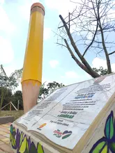 Una ceiba crecerá sana y fuerte al lado del monumento en el ‘Bosque de los Estudiantes’