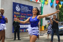 Brasil llenó de alegría la Casa Turística Solar del Río con bailes gauchos y samba